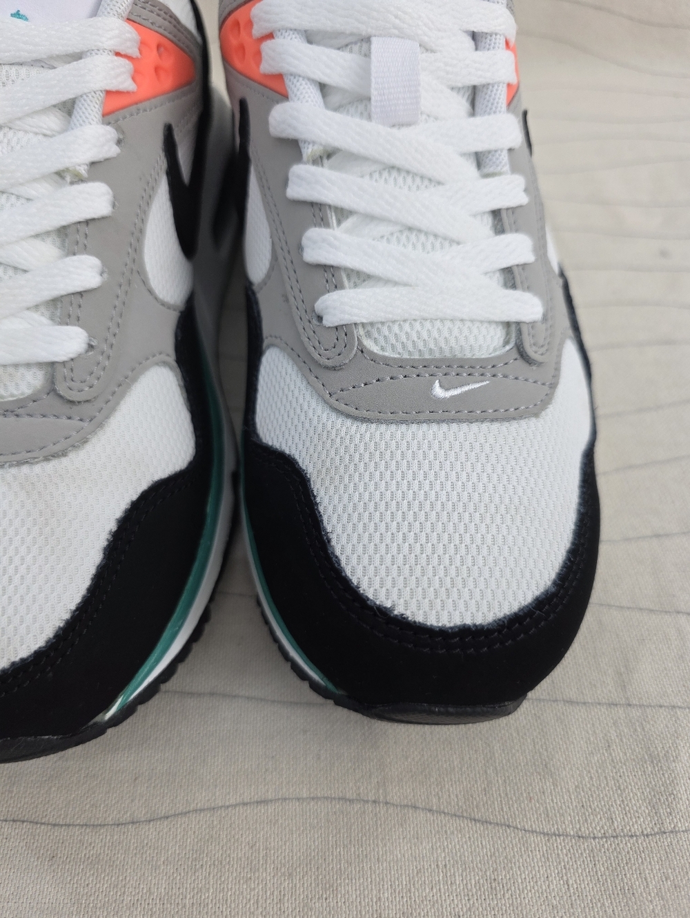Nike Womens Air Max Correlate White Black New Green White Shoes 511417-136 Sz 7 - Picture 5 of 13